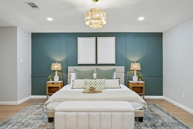 Building Photo - Luxury 5-Bedroom Retreat with Pool & Game Room