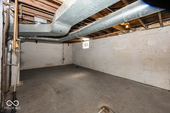 Building Photo - 6140 Winthrop Ave