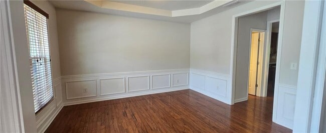 Building Photo - 3630 Stoneham Dr NW