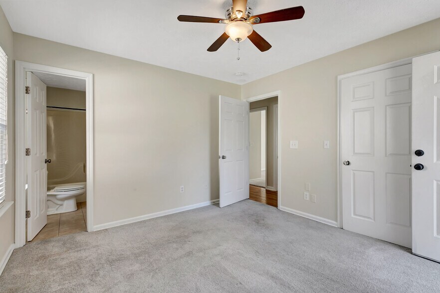 Building Photo - 1549 Cora Dr