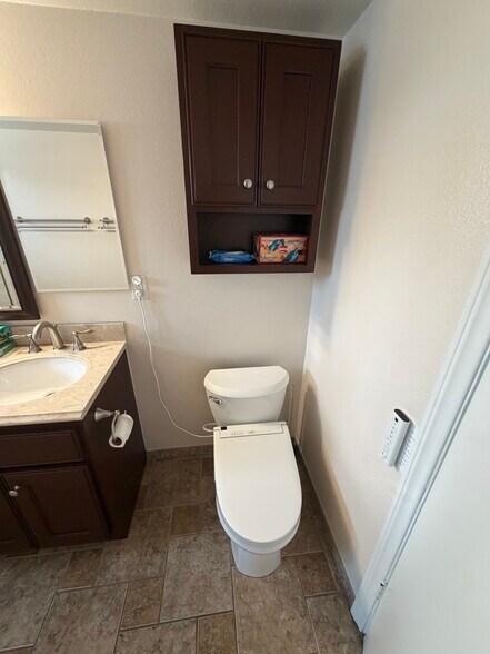 Building Photo - 5063 Argyle Dr