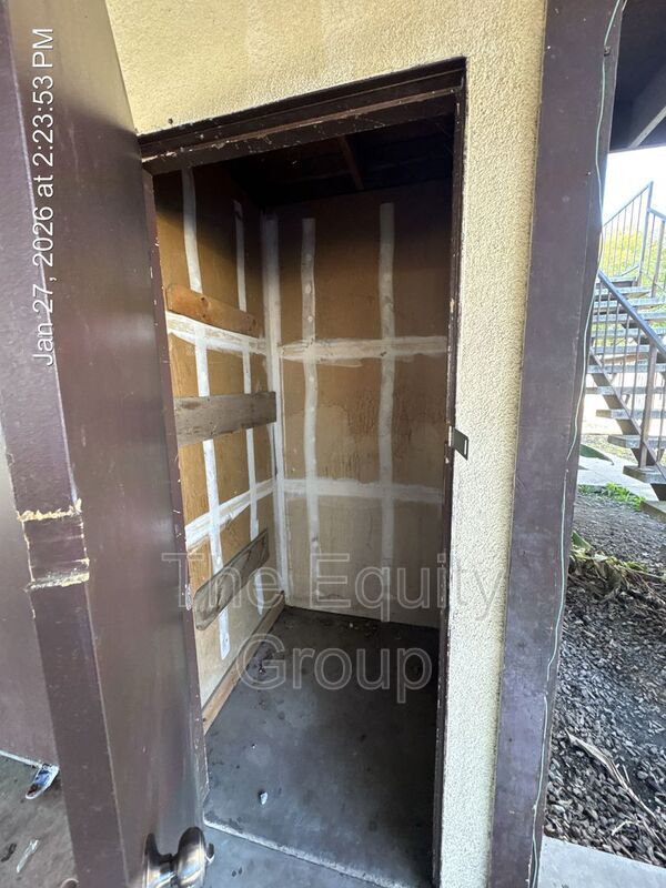 Building Photo - 810 S Court St