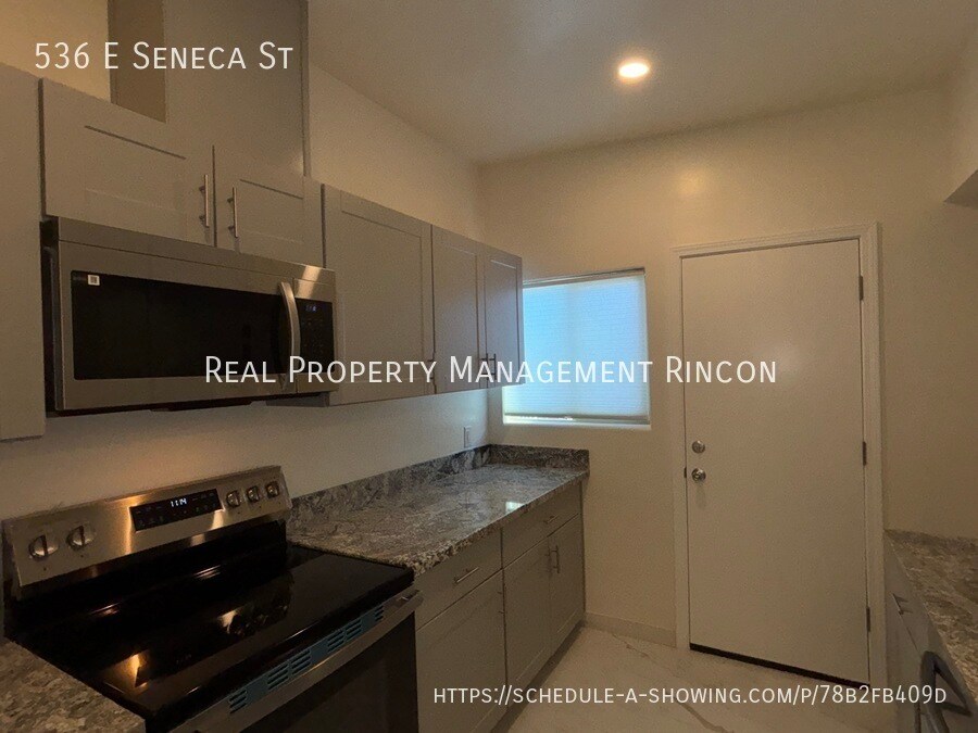 Building Photo - 536 E Seneca St