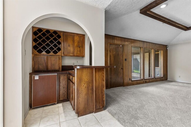 Building Photo - 4010 Paraguay Cir