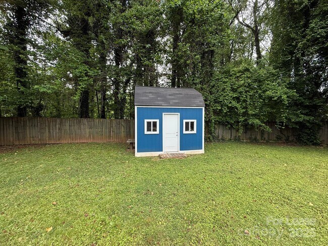 Building Photo - 431 Kingville Dr