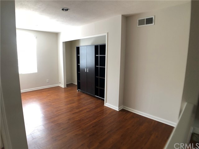 Building Photo - 1507 Silver Rain Dr