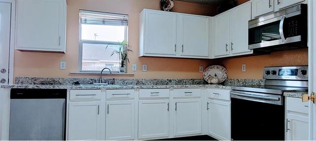 Building Photo - 8733 Polo Dr