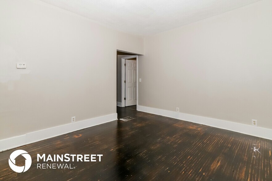 Building Photo - 100 N Longworth Ave