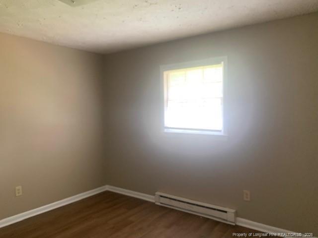 Building Photo - 814 Varsity Dr