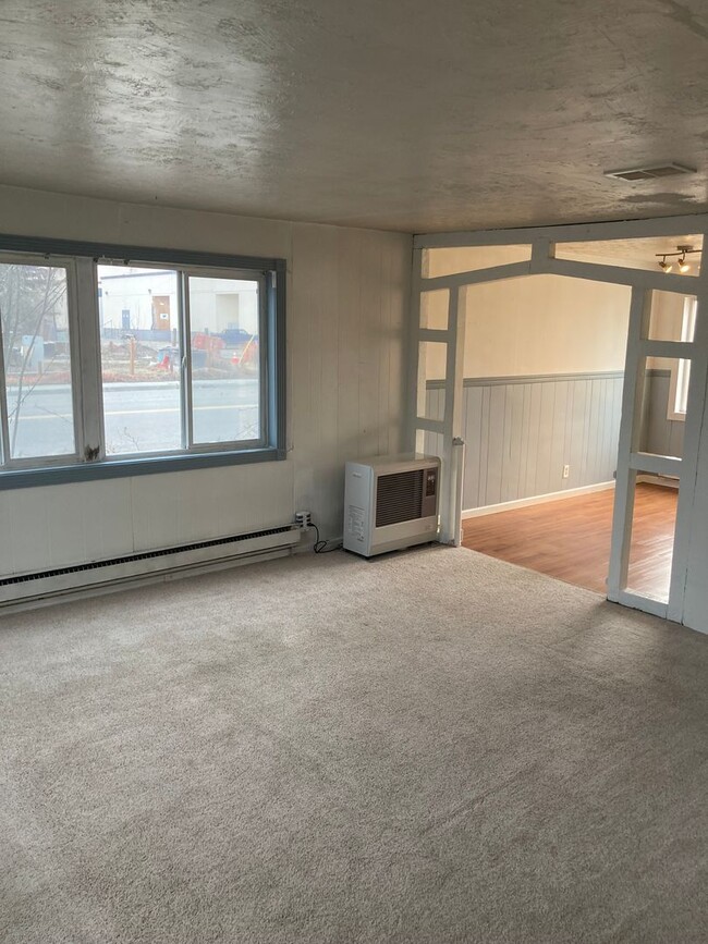 Primary Photo - Spacious 2-Bedroom Duplex with Large Fence...