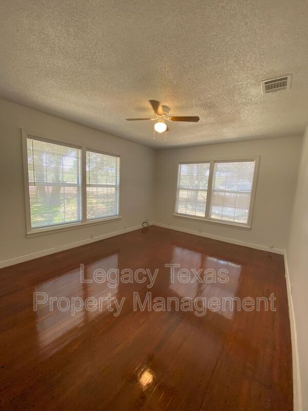 Building Photo - 1259 HCR 1439