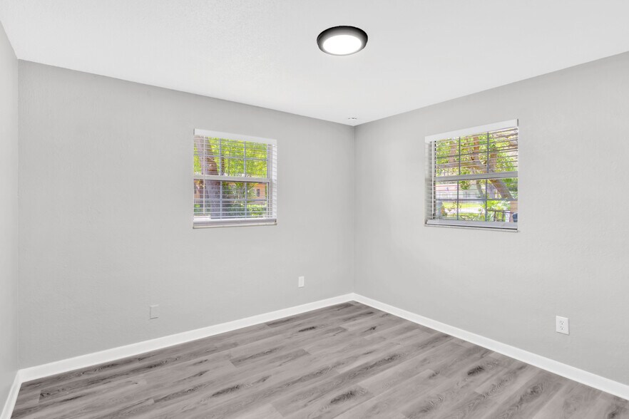 Building Photo - 1352 Tioga Ave