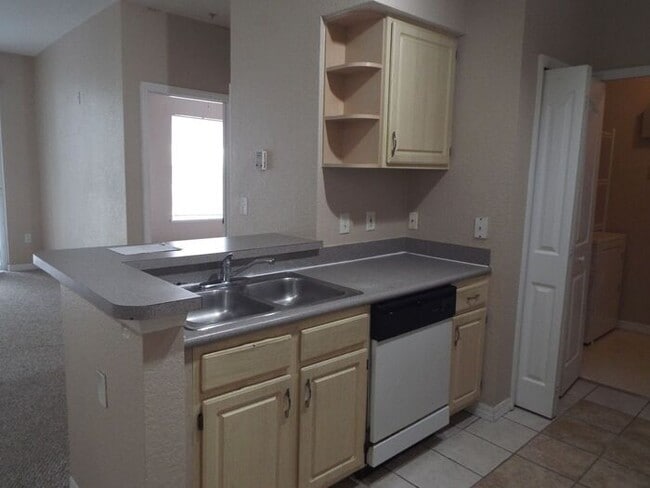 Building Photo - Condo in Legacy Dunes, Kissimmee