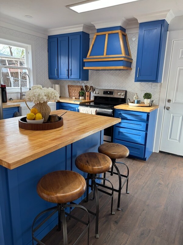 Building Photo - 2108 27th St