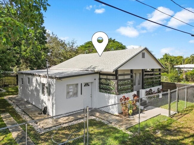 Building Photo - 6318 NW 19th Ct