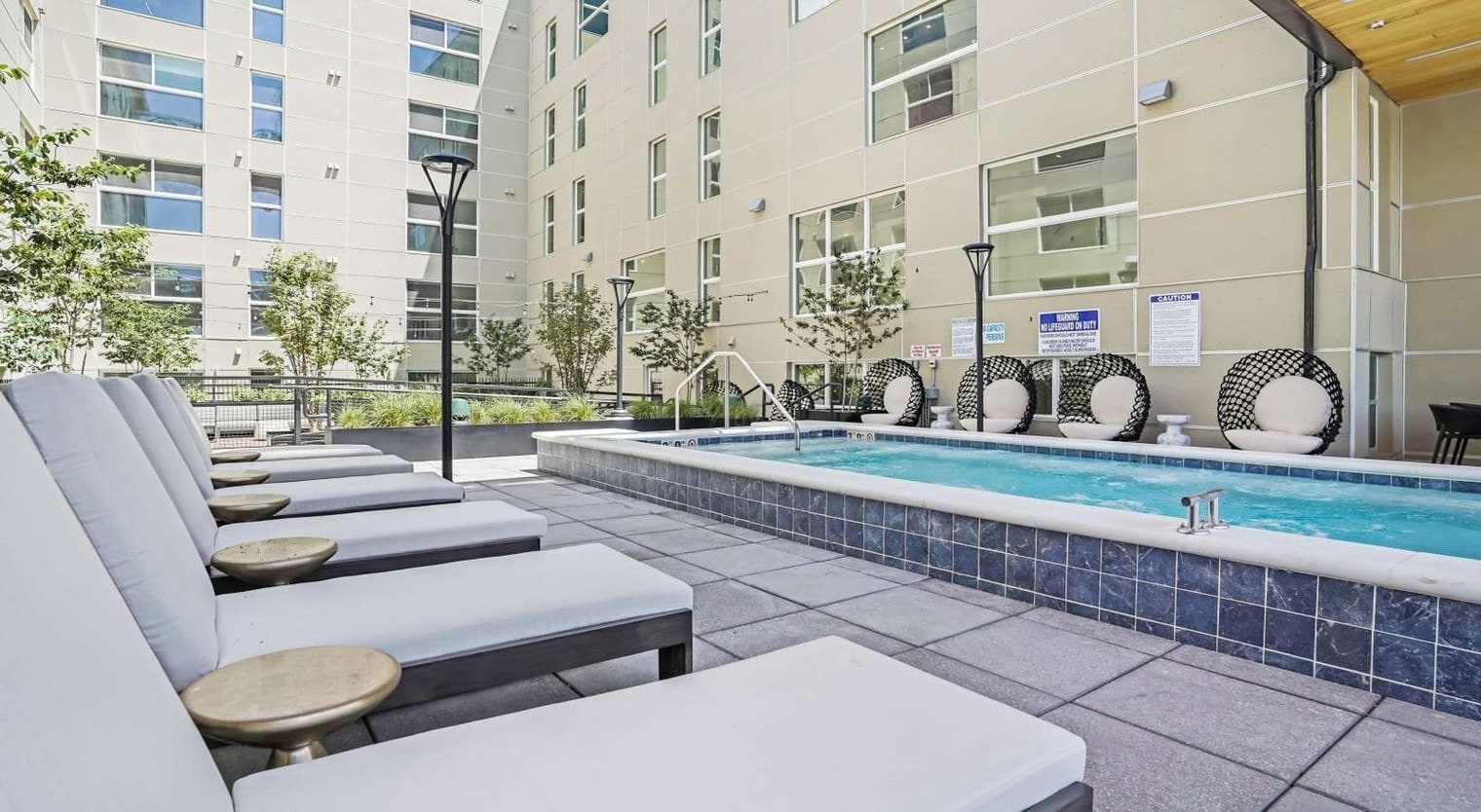 Building Photo - 360 W 200 S