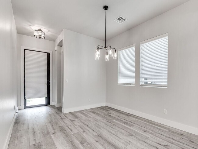 Building Photo - Beautiful New Construction Home in Edmond/Oklahoma City