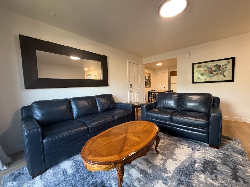 Building Photo - 284 E 600 N