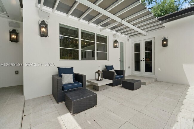 Building Photo - 5851 SW 77th Terrace