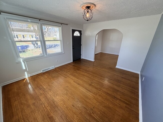 Building Photo - 311 3rd Ave NW