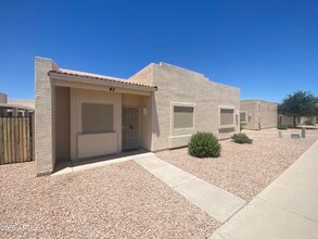 Building Photo - 2300 E Magma Rd