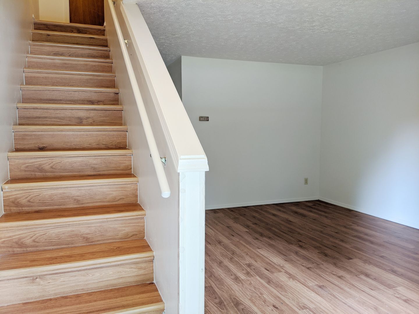 Building Photo - WESTPLEX - AVAILABLE AUGUST