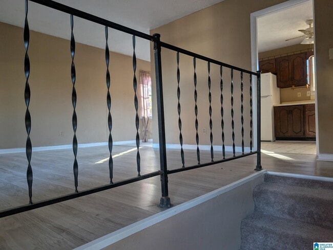 Building Photo - 11 Hammonds Dr