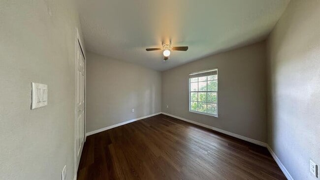 Building Photo - 425 F St