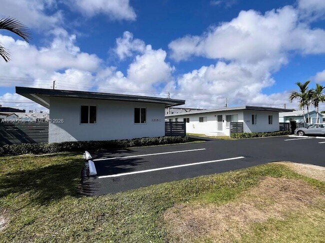 Building Photo - 14160 SW 88th Ave