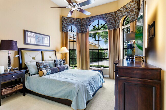 Building Photo - 6700 Fox Hollow Dr