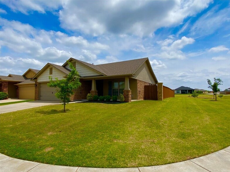 Corner lot - 2452 NW 190th St