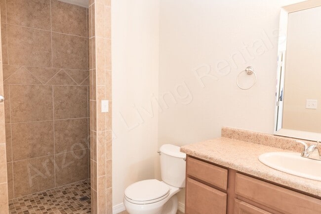 Building Photo - CUTE 1 BEDROOM HOME