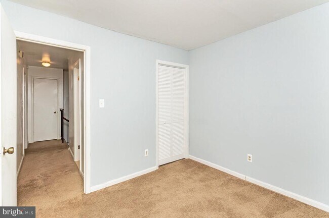 Building Photo - 3210 Gemstone Ct