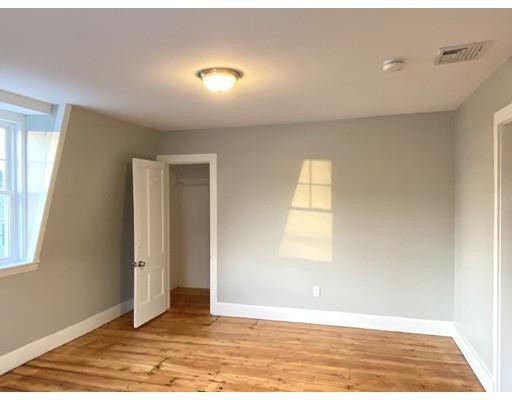 Building Photo - 83 Laurel Ave