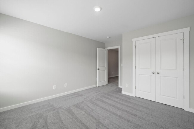 Building Photo - Brand New Construction Luxury Townhome in Pineville