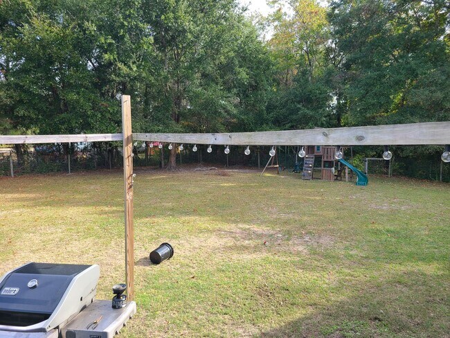 Building Photo - Beautiful 3 bedroom 2 bath home in Sneads Ferry - Seabird Estates