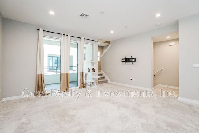 Building Photo - 2117 Copper Walk