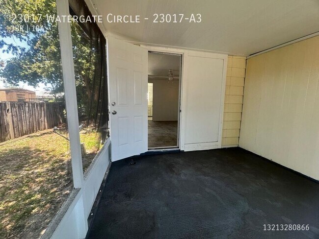 Building Photo - 23017 Watergate Cir