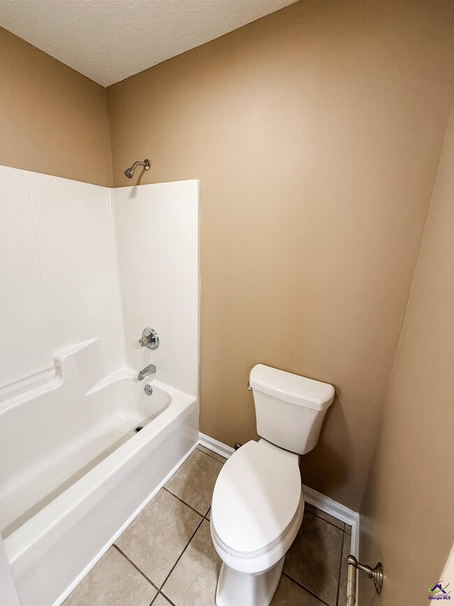 Building Photo - 304 Spring Creek Dr