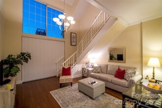 Building Photo - 300 W 5th St