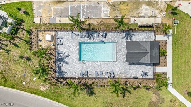 Building Photo - 15990 Grassland Ln