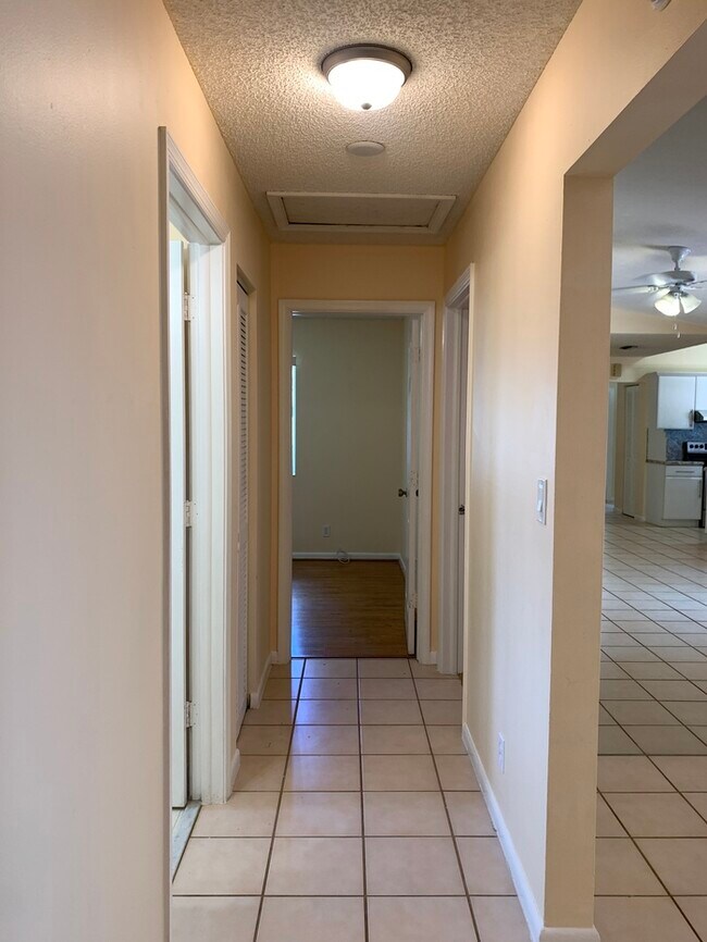 Building Photo - 9840 NW 28th Ct