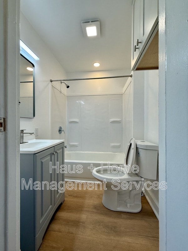 Building Photo - 906 Penn Ave