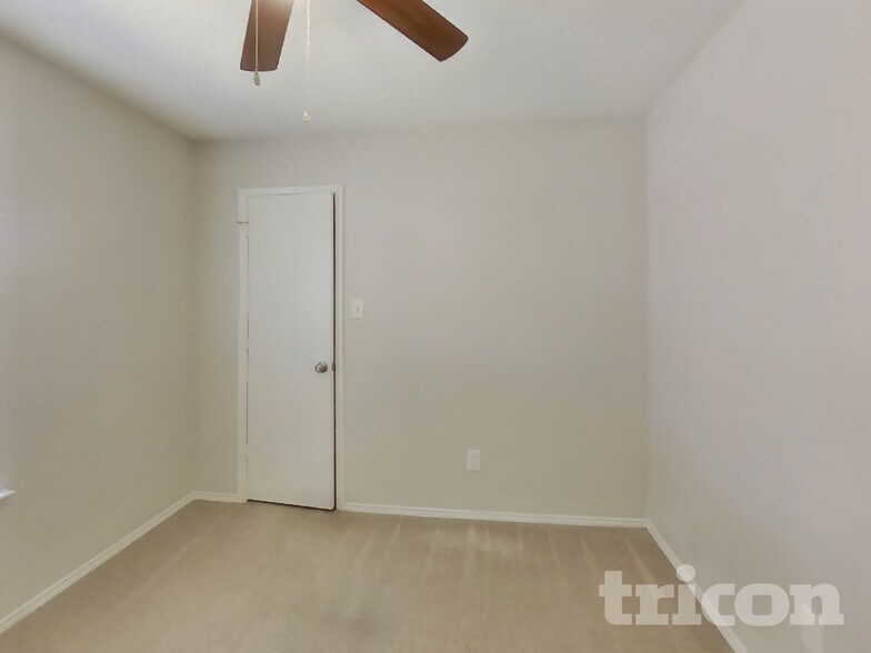 Building Photo - 720 Charles City Dr