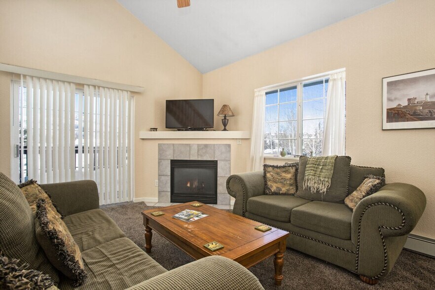 Building Photo - 1204 Mountain Village Cir