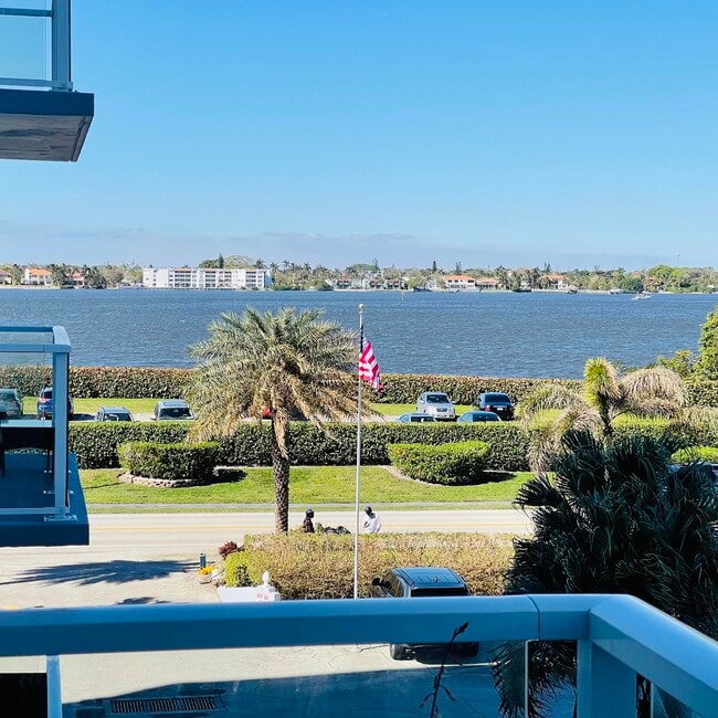 Building Photo - 3450 S Ocean Blvd