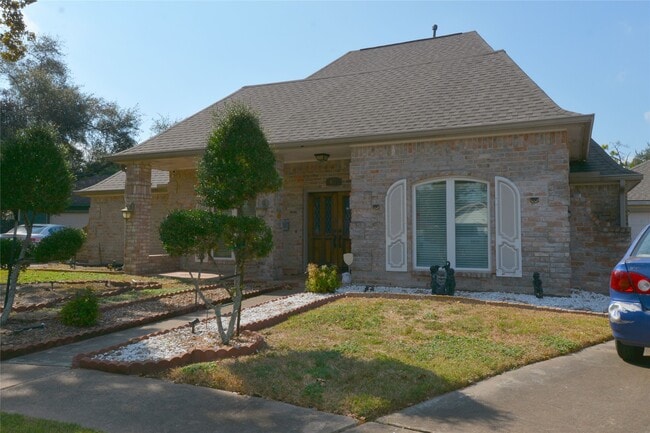 Building Photo - 14830 La Rana Dr