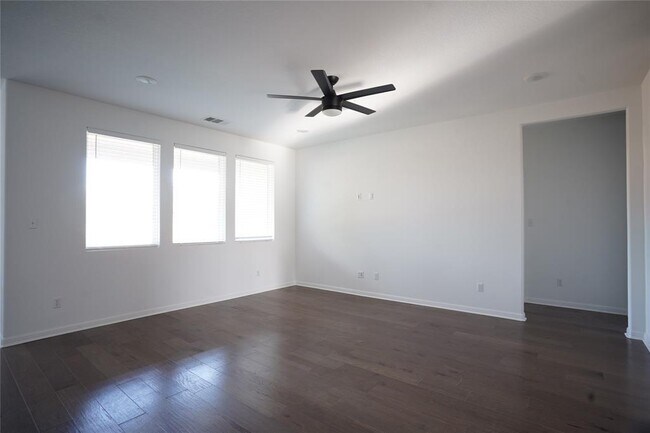 Building Photo - 304 Northview Ln