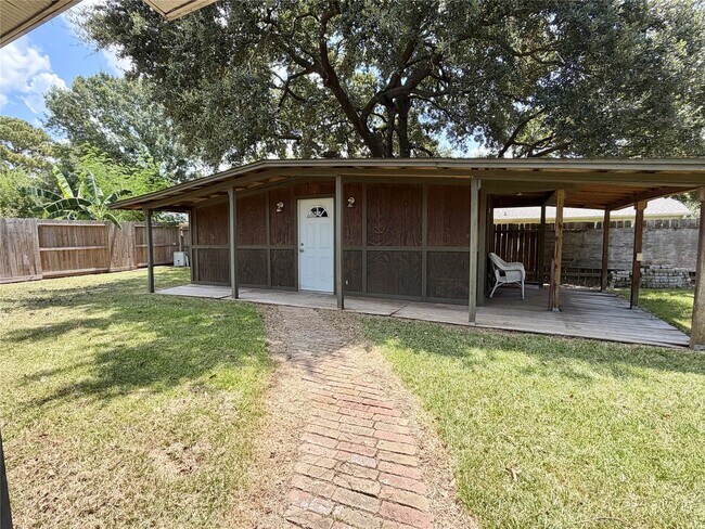 Building Photo - 13323 Wells River Dr