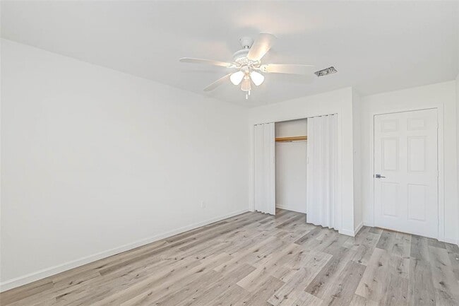 Building Photo - 12122 Fairmeadow Dr